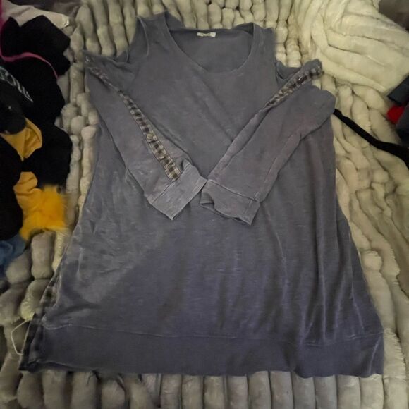 Maurices 2xl plus size cold shoulder blue pullover sweatshirt plaid stripedetail - Picture 11 of 11